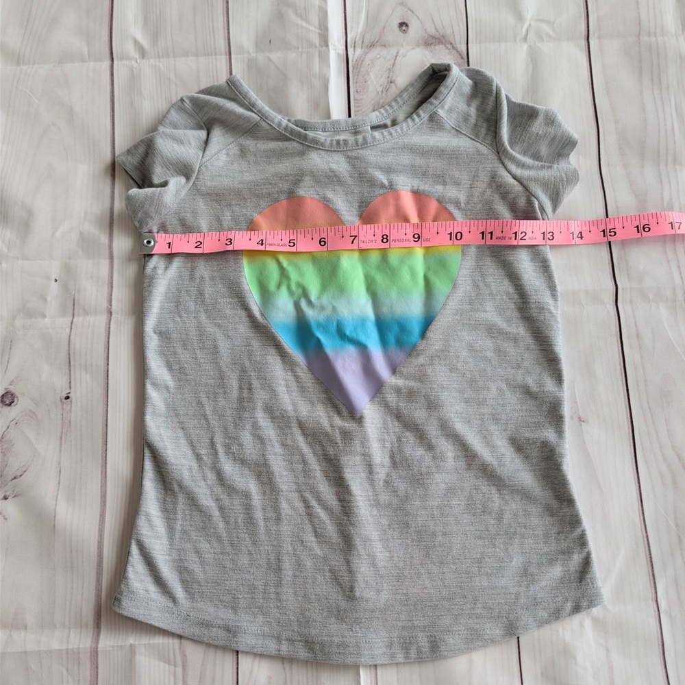 Members Mark Active Girls Size Small 5/6 T Shirt Short Sleeve Gray Rainbow Heart - Picture 5 of 8
